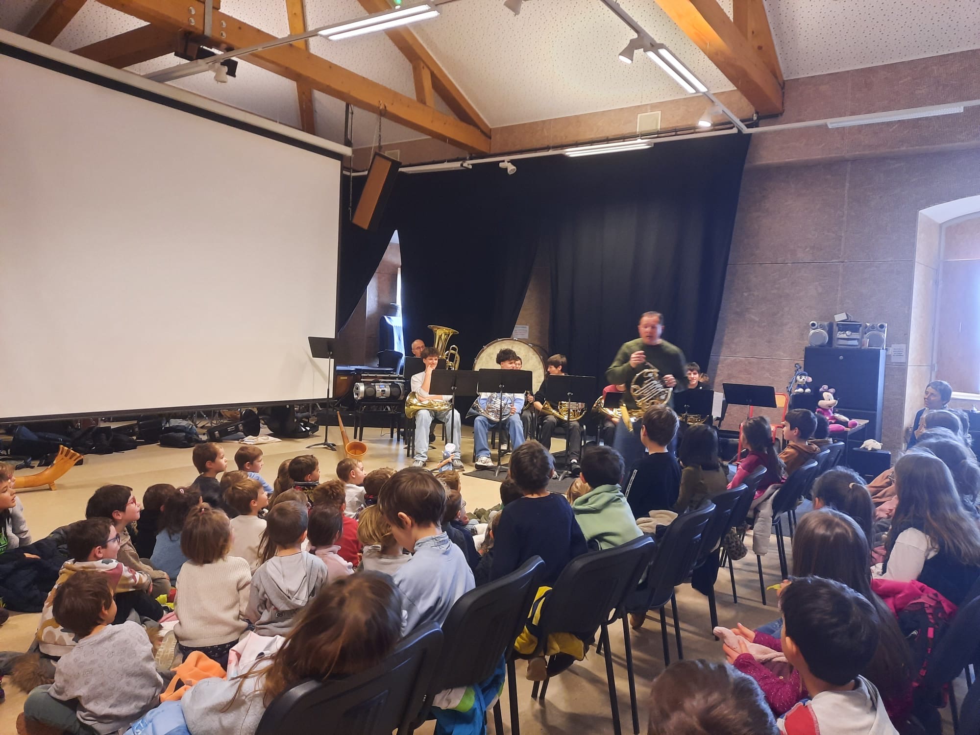 SPECTACLE MUSICAL POUR L’ÉCOLE